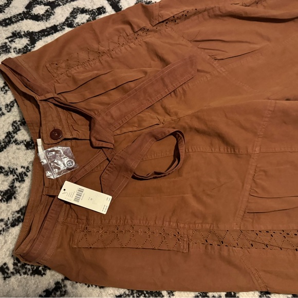 By Anthropologie Washed Eyelet Jogger Pants
MEDIUM - Picture 7 of 10